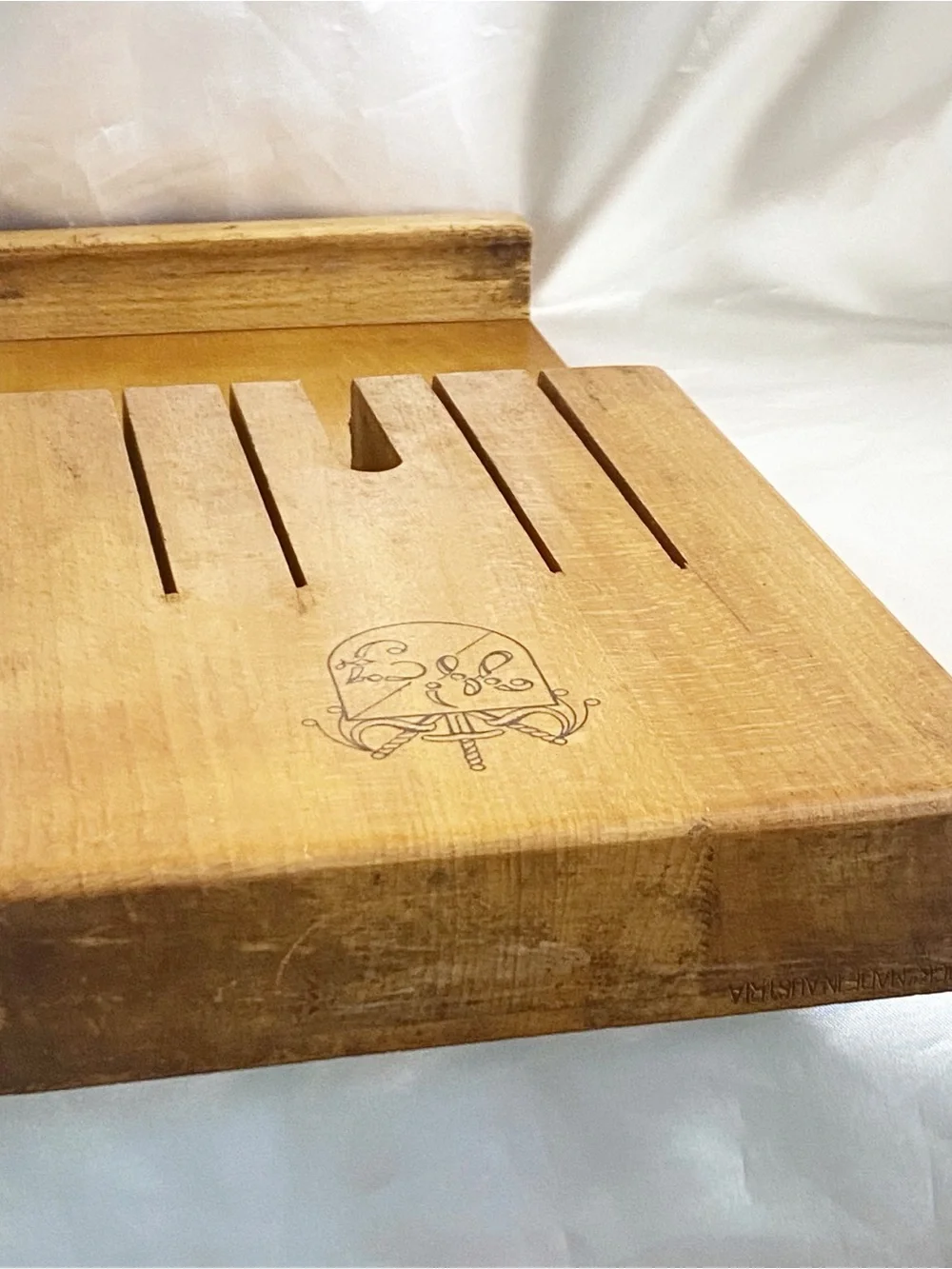 Washington Forge Vintage Hanging Knife Block 8 Slots Wood 15.5” x 7.5” x 1.5